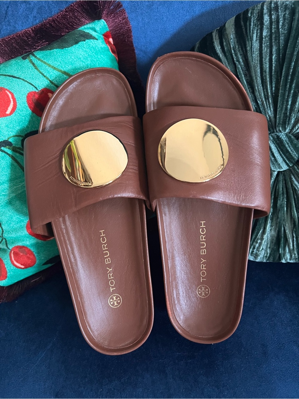 Tory Burch Brown Leather Gold Medallion Hardware Slide Sandals – Size 9.5 - Picture 8 of 9